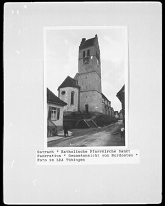 Nordostansicht / Kath. Kirche St. Pankratius in 88356 Ostrach (1934 - LAD Baden-Württemberg, Außenstelle Tübingen, Quelle: bildindex.de)