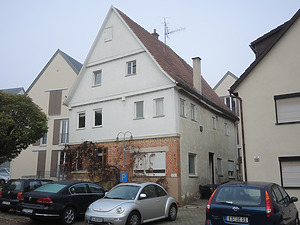 Ansicht des Gebäudes von Südosten (2020) / Doppelwohnhaus in 73760 Ostfildern-Kemnat (10.11.2020 - Markus Numberger, Esslingen)