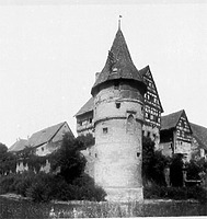 Aufnahme von 1925 (www.bildindex.de) / Wasserturm am Zollernschloss in 72336 Balingen